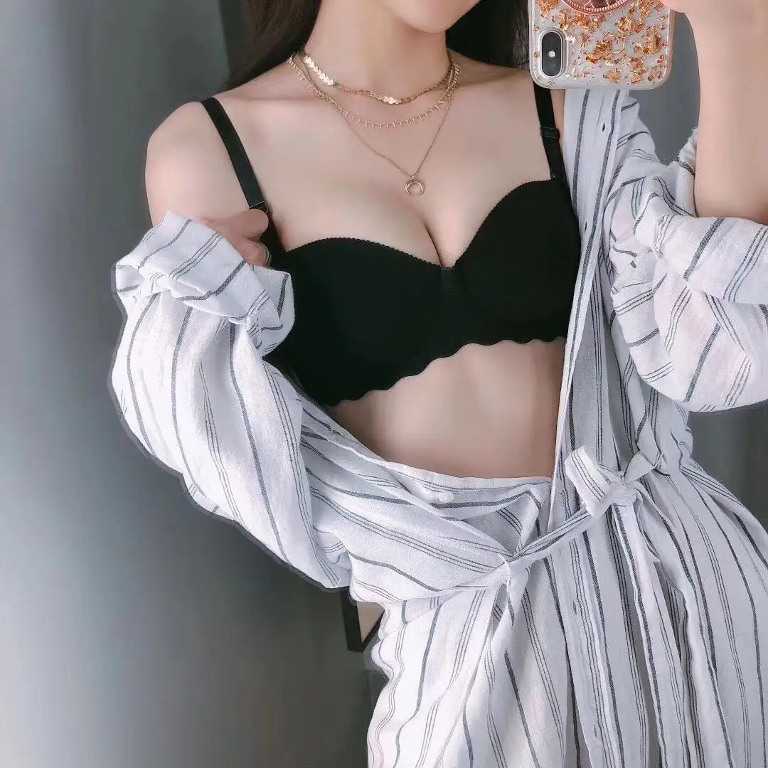 Trending Now! Korea's #1 Comfortable Breathable Seamless Bra