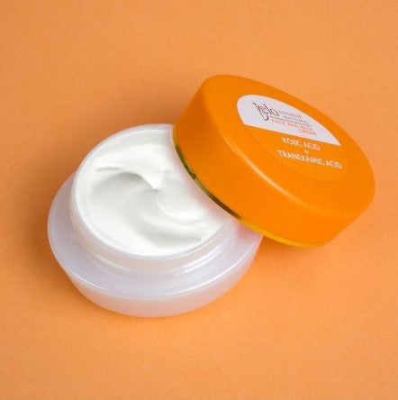BUY 1 TAKE 1 BELO INTENSIVE WHITENING FACE AND NECK CREAM WITH SPF 30 50G
